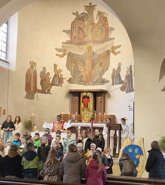 Die Kinder beim Segen | Foto: Erika Büchler