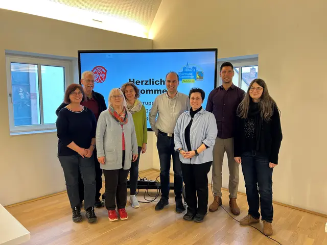 Das Bild zeigt die Teilnehmer der Steuerungsgruppe Petra Warmuth (UWG), Werner Eisenträger (HGV), Maria Reis, Ursula Seidel-Bergmann (beide Weltladen), Markus Krebs (1. Bürgermeister), Katja Kuhn (Rektorin), Bastian Koch (St. Johanniszweigverein) und Manuela Dittrich (Konrektorin) | Foto: Markt Sulzbach a.Main