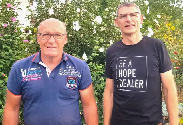 Wolfgang Winter und Klaus Vath sind für eine Sammelaktion,die bei kostenloser Entsorgung über die Bauhöfe unterstützt wird.Herzlichen Dank für die Mithilfe! | Foto: Wolfgang Winter