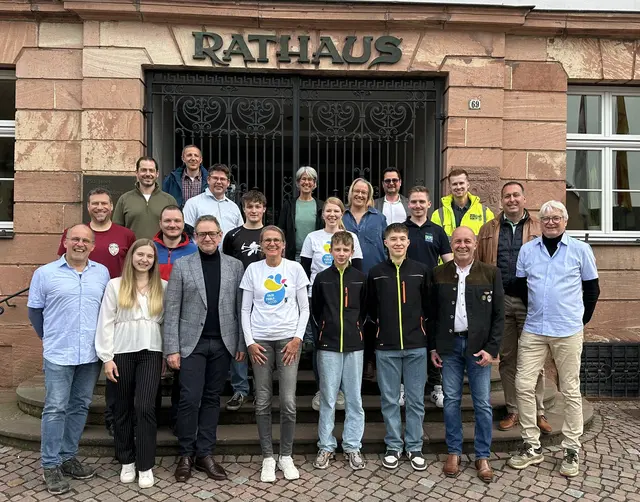 Der Verein Lebendiges Miltenberg e.V. spendet Überschüsse aus dem Mainfest 2025 an Vereine für die Jugendarbeit. | Foto: Privat