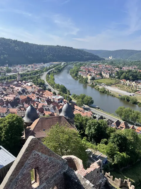 Blick von der Burg auf Wertheim und Kreuzwertheim.