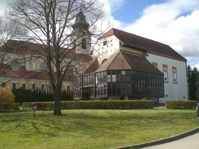 Eine Reisegruppe aus dem gesamten Neckar-Odenwald-Kreis unternahm kürzlich eine Bildungs- und Informationsreise in das westungarische Komitat Vas. | Foto: Foto: Harald Rudoletzky