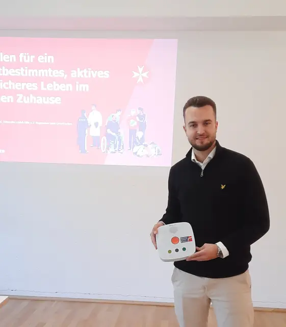 Der Referent Jannik Stumpf der Johanniter-Unfall-Hilfe e.V.  | Foto: Jessica Breunig