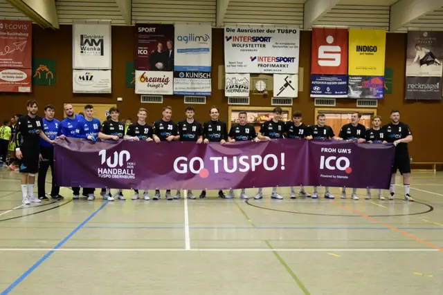 Teamwork über das Spielfeld hinaus: Ob auf dem Banner, den Trikots oder der Sponsorenwand – die Zusammenarbeit mit Partnern ermöglicht Spitzenhandball in unserer Region. | Foto: Tuspo Obernburg Handball Abteilung
