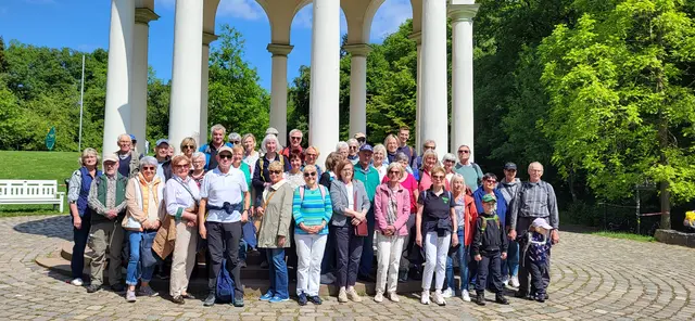 Die Gruppe vor dem Start auf dem Neroberg