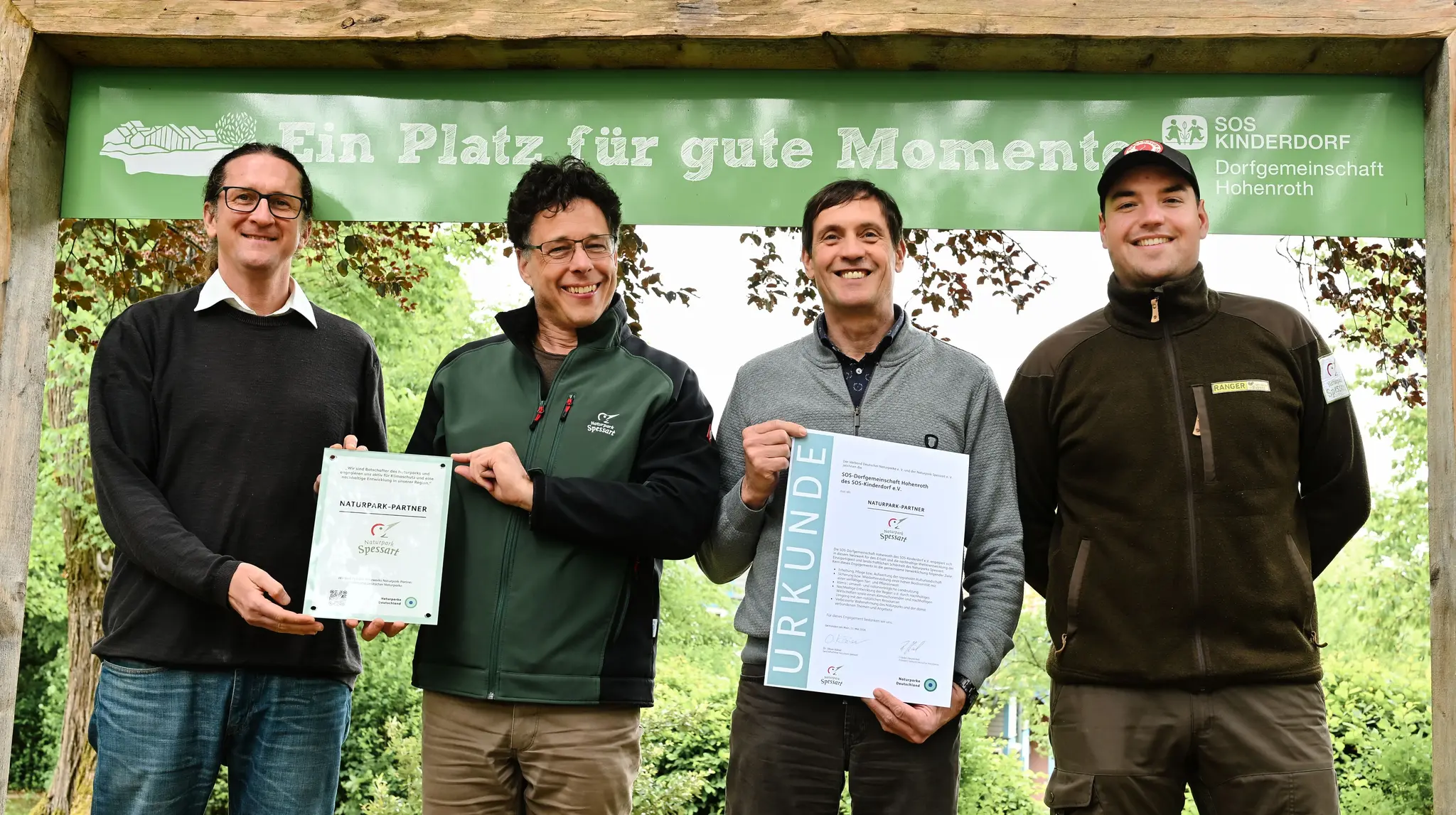 Neuer Naturpark-Partner: SOS-Dorfgemeinschaft Hohenroth - Landkreis ...