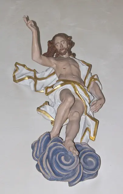 "(...) und eine Wolke nahm ihn auf und entzog ihn ihren Blicken" (Apg 1,9). Das Bildnis findet sich in der Pfarrkirche St. Jakobus, in der Nähe des Taufsteins. | Foto: Martin Winkler
