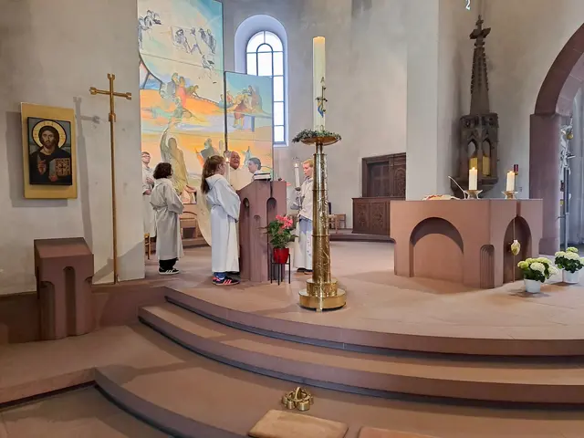 Pfarrer Kleinhenz verkündet das Evangelium | Foto: Martin Winkler