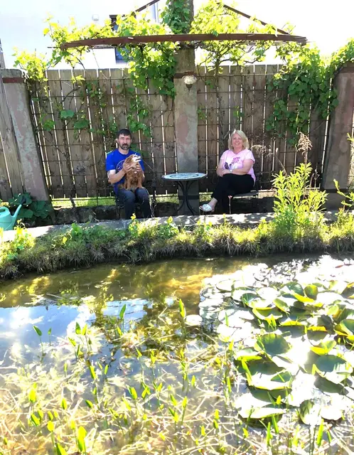 In Faulbach öffnen Inge und Stephan Richter am Tag der offenen Gartentür ihren Garten mit großzügigem Schwimmteich. | Foto: privat