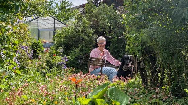 Stefanie Schneider öffnet am Tag der offenen Gartentür ihren Naturgarten im Sulzbacher Ortsteil Dornau für Gäste. | Foto: privat