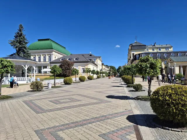 Prachtstraße in habsburger Geld | Foto: Wolfgang Giegerich