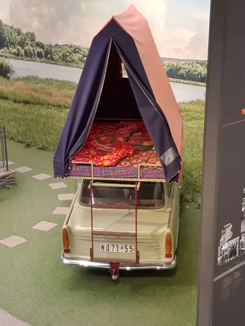 Camping-Trabi | Foto: Wolfgang Giegerich
