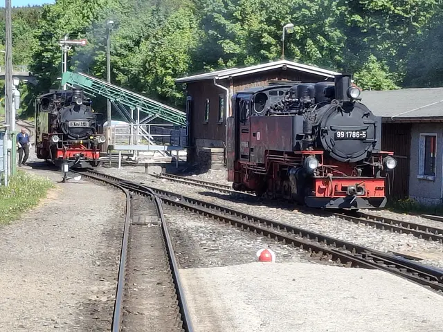 Ab gehts mit der Dampflok der Fichtelbergbahn nach Oberwiesenthal | Foto: Wolfgang Giegerich