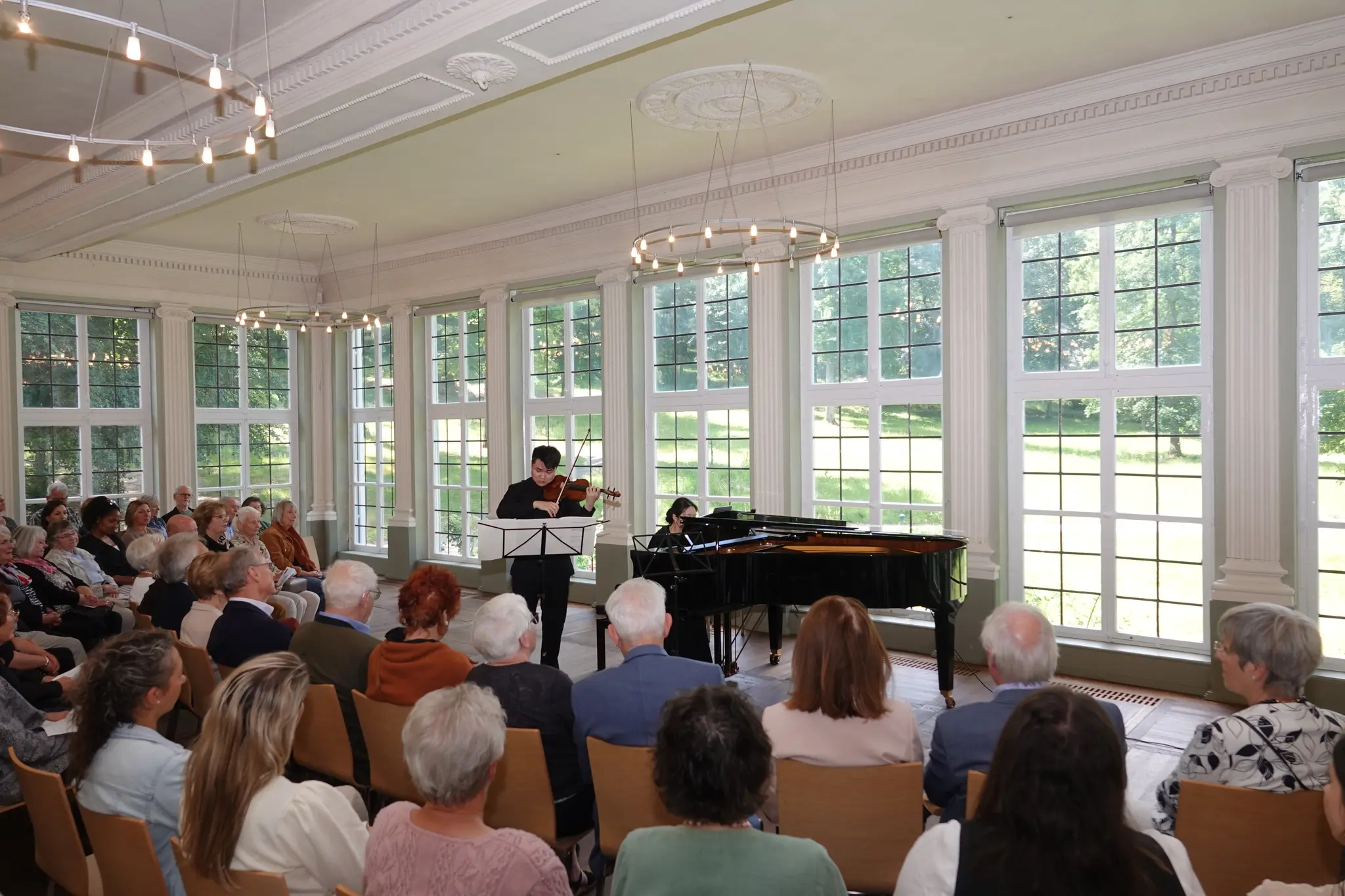 Wunderbares-Konzert-im-Wertheimer-Hofgarten-Schl-sschen-