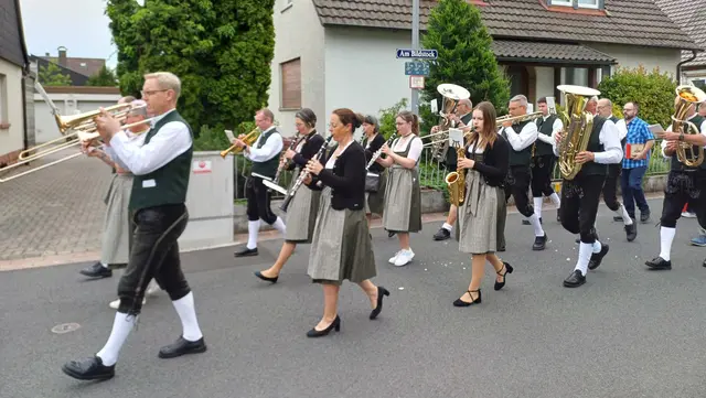 Musikverein Germania bei der Fronleichnamsprozession 2026 in Bürgstadt