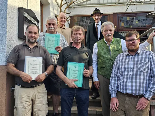 vlnr.: Thomas Seitz, Werner Roos, Ernst August Vollhardt, Robert Schreck, Dr. Volker Rupprecht, Ralph Keller, Stefan Zeller | Foto: BJV MIL