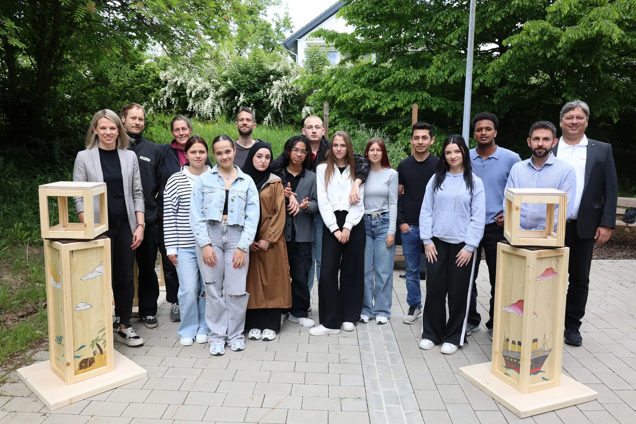 Sch-lerinnen-und-Sch-ler-ohne-Deutschkenntnisse-schlie-en-das-diesj-hrige-KooBO-Z-Projekt-an-der-Frankenlandschule-Walld-rn-erfolgreich-ab