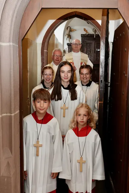  Einzug zum Patronatsgottesdienst in Eichenbühl.. 
Foto Roland Schönmüller 
