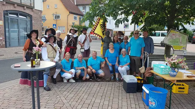 Johannesfest mit Freundeskreis Momme e. V. mit den Eisenbacher Landsknechten und Pfarrer Dr. H. Skolucki