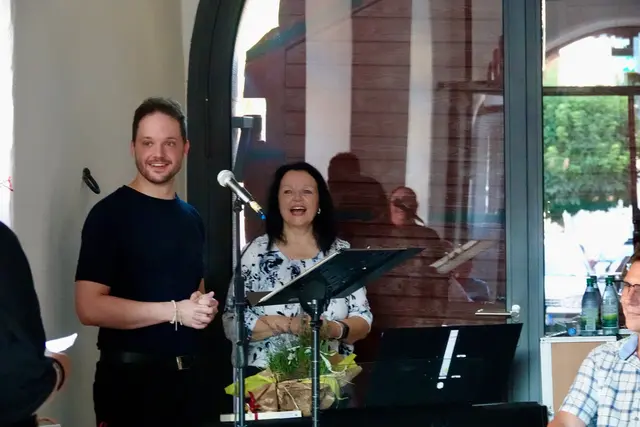 Manuel Störrle und Gerlinde Bossert-Deckelmann im Saal des Alten Rathauses in Kleinheubach. 