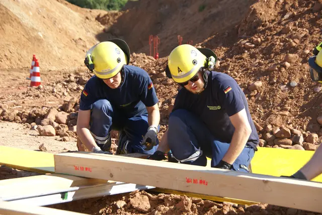Material ist zum Aufbau eines Rettungsverbaus notwendig. | Foto: THW Miltenberg