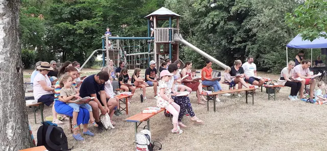 Spielplatzgottesdienst in Rück-Schippach