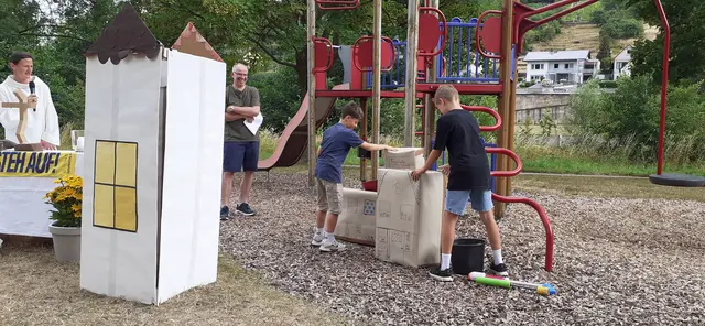 Spielplatzgottesdienst in Rück-Schippach