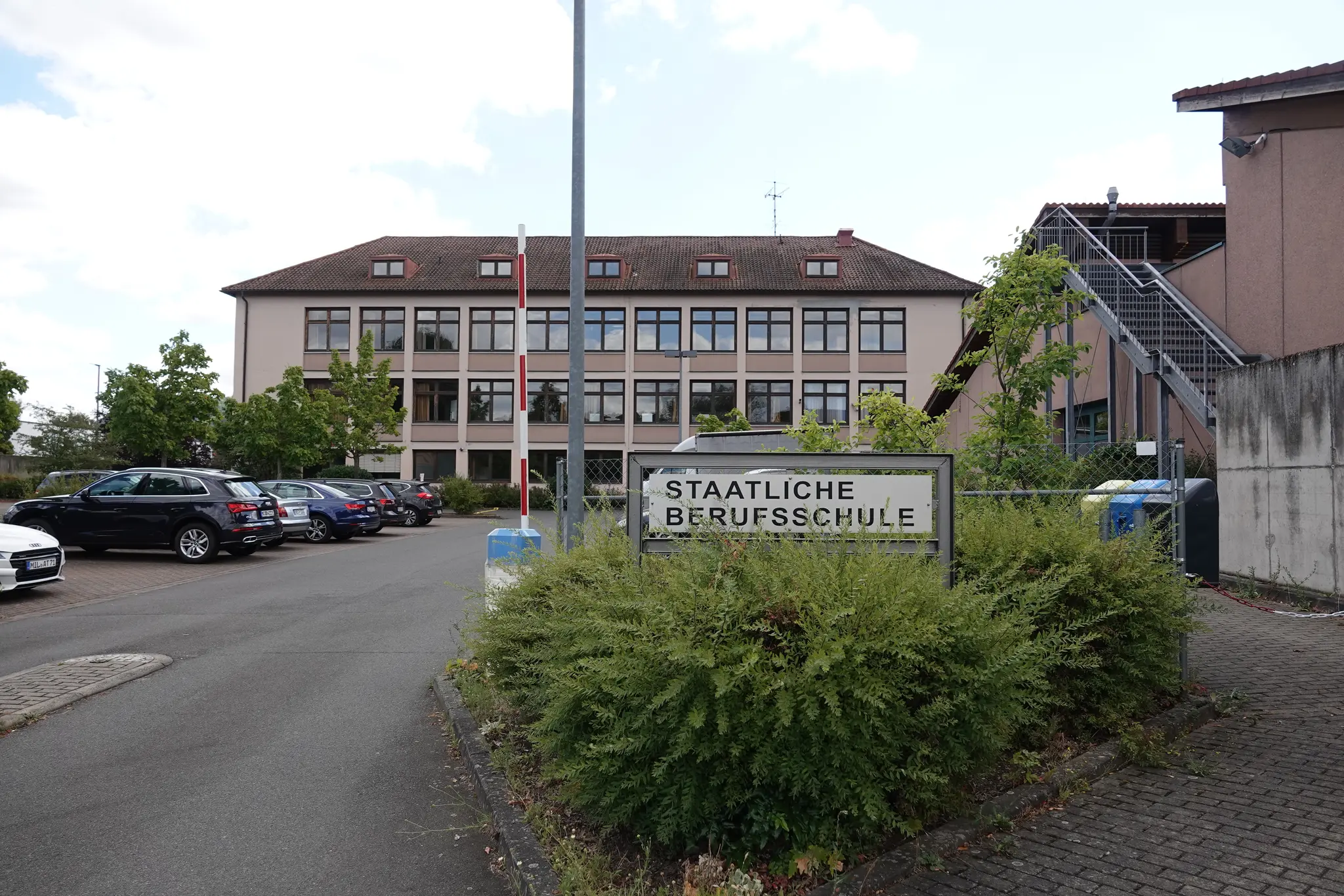 Meisterhafte-Gesellenst-cke-der-Schreinerinnen-und-Schreiner-