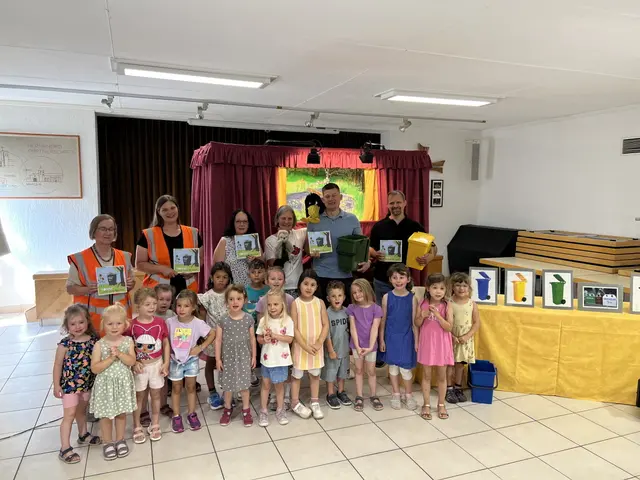 Abschlussaufführung der diesjährigen Bildungsoffensive von KWiN &amp; EAN in Mosbach mit dem Umwelttheater Andreas Knab.

 | Foto: KWiN