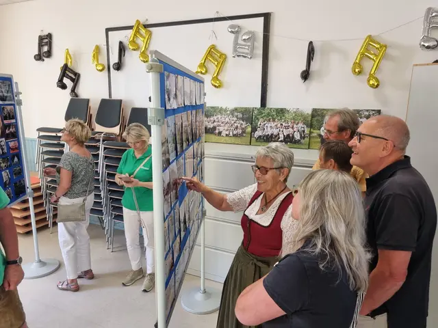 Fotoausstellung von Reinhold Oberle in der Alten Schule Mechenhard | Foto: Stadt Erlenbach a. Main