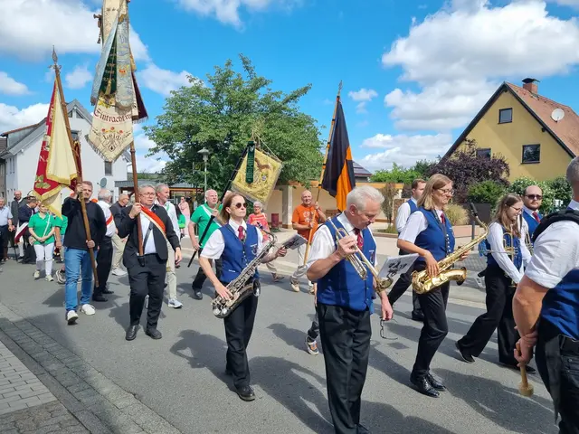 Kirchenparade nach dem Festgottesdienst am 19. Juli 2026 | Foto: Stadt Erlenbach a.Main