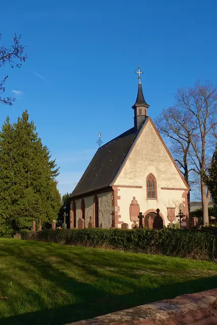 Laurentiuskapelle und -friedhof in Miltenberg