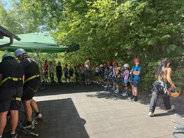 38 Kinder aus Miltenberg, Amorbach und Umgebung erlebten bei den Lions-Ferienspielen einen spannenden Tag im Kletterwald Wald-Michelbach. | Foto: Sabine Kranich