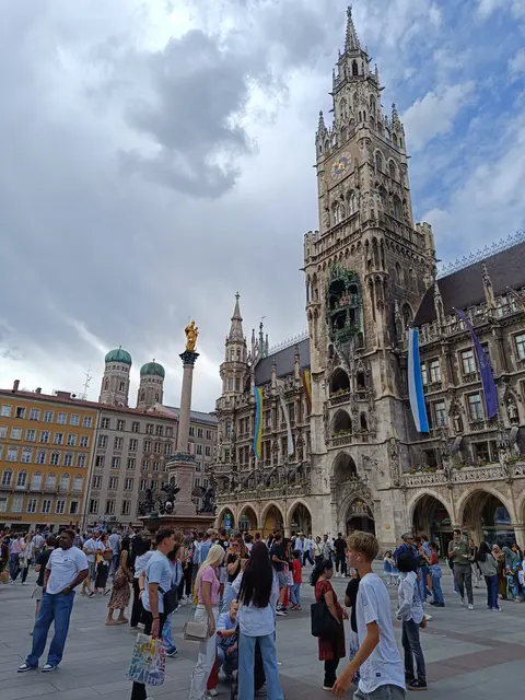Ausflug in die Landeshauptstadt München. | Foto: THW Miltenberg