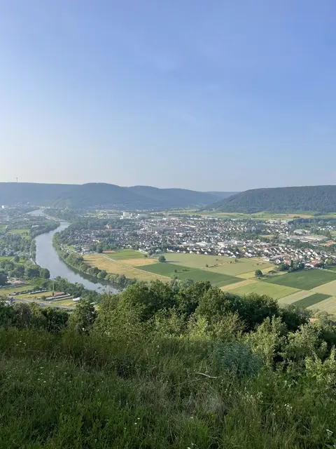 Blick auf das Maintal mit Kleinheubach.