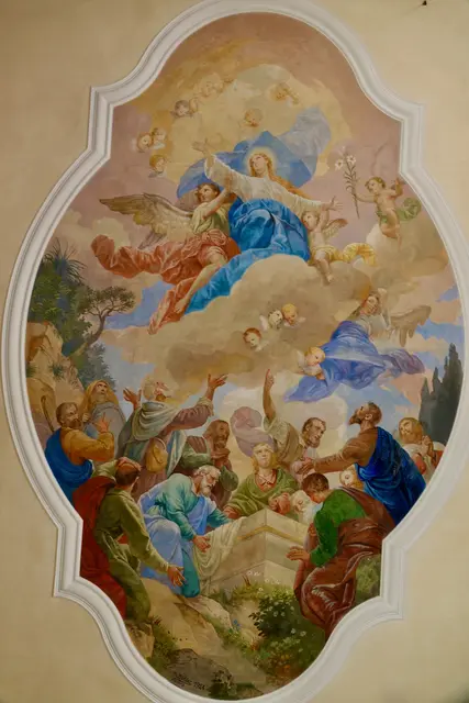 Mariä Himmelfahrt - Deckenbild in der Pfarrkirche in Heppdiel