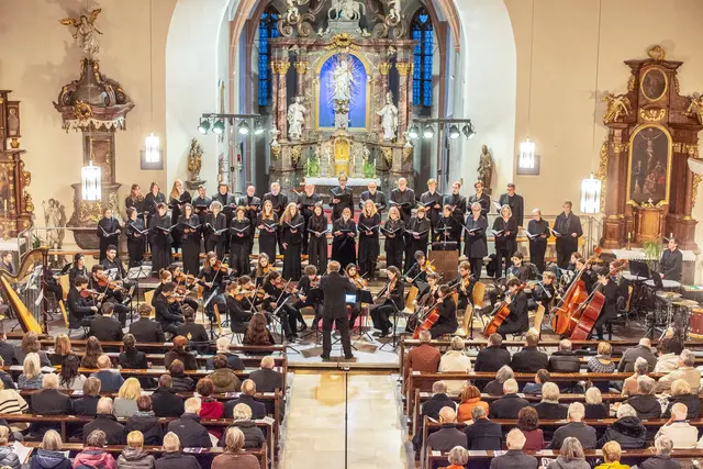 Das Chor- und Orchesterkonzert ist immer ein Höhepunkt im Veranstaltungskalender.  | Foto: Harald Hufgard