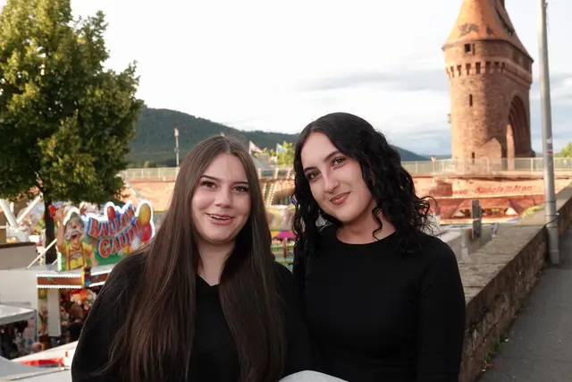 Treffen mit einer Freundin auf der Mess!