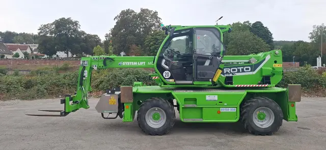 Grüner Teleskopstapler | Foto: Polizei