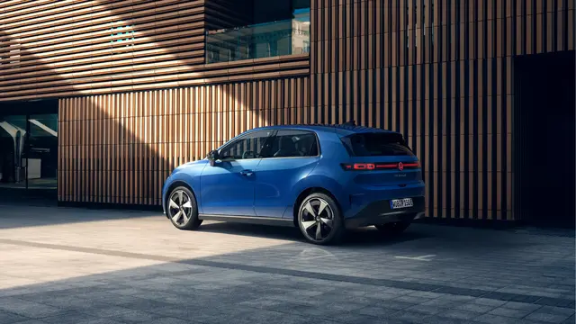 Kraftstoffverbrauch kombiniert: 14,9 - 13,3 kWh/100 km
CO₂-Emission kombiniert: 0 g/km | Foto: Volkswagen Marketing Database