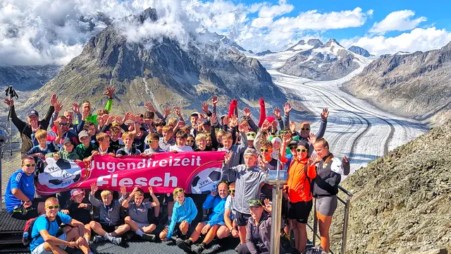 JSG Mudau grüßt aus dem Trainings- und Freizeitlager am Aletschgletscher (größter Gletscher der Alpen) | Foto: Marco Scheiwein