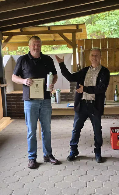 1. Platz Herren Einzel
Wolfgang Büttner mit fantastischen 100 Ringen | Foto: H.K.