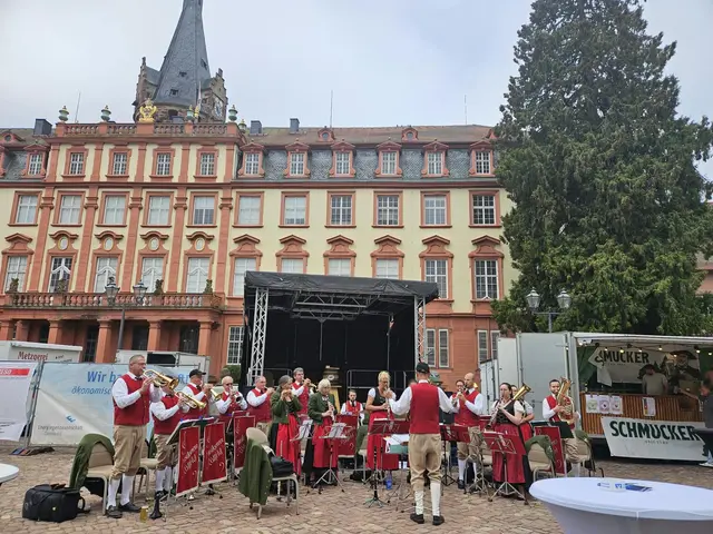 Frühschoppenkonzert auf der Erbacher Kerb | Foto: MV Röllfeld