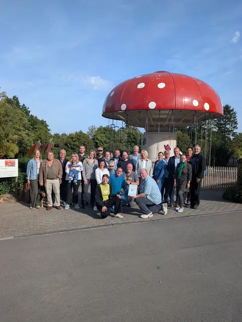 Die Naturpark-Partner aus Hessen und Bayern trafen sich zum gemeinsamen Austausch im Erlebnispark Steinau. Zwei neue Partner verstärken künftig das Netzwerk.