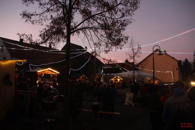 Stimmungsvolles Ambiente auf dem Mudauer Weihnachtsmarkt