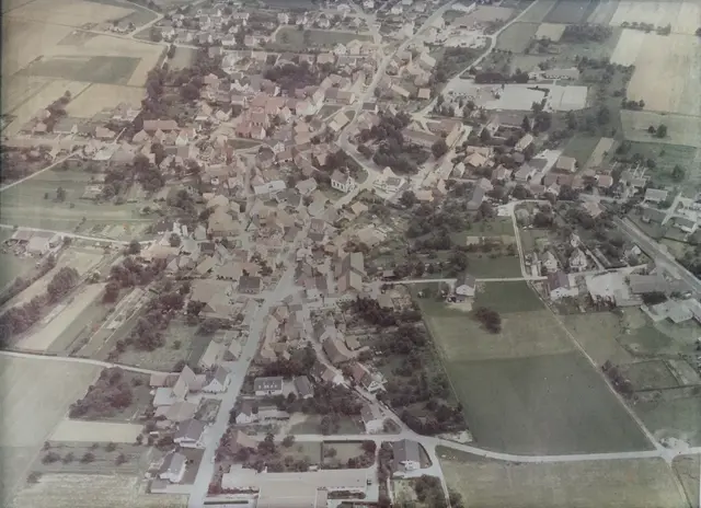 Großeicholzheim, gut zu erkennen das Wasserschloss in der Bildmitte | Foto: © GusG e.V.