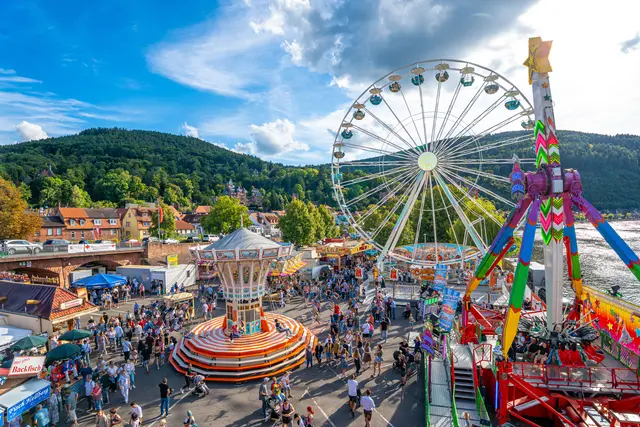 Größtes Volksfest der Region mit Vergnügungspark, großem Markt und Handwerkerausstellungen. | Foto:  X-Fiction Entertainment, Felix Wöber