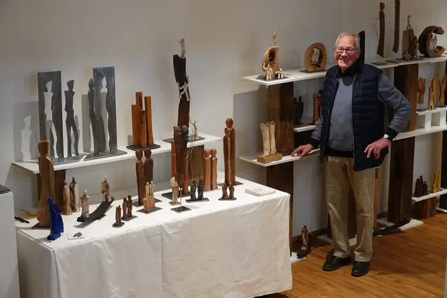 Beeindruckende Werke aus Holz, Metall und Stein.