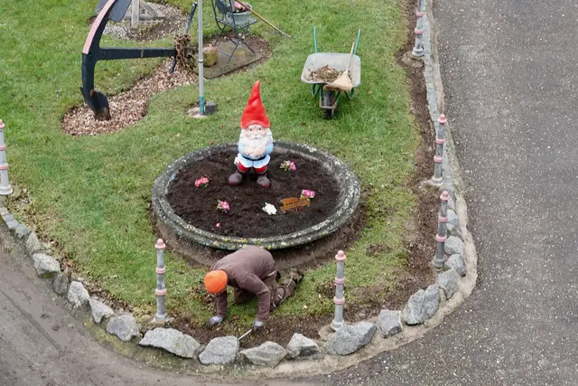 Der Frühling ist auch in Miltenberg in einer öffentlichen Parkanlage am Main angekommen: nun gibt es viel zu tun.