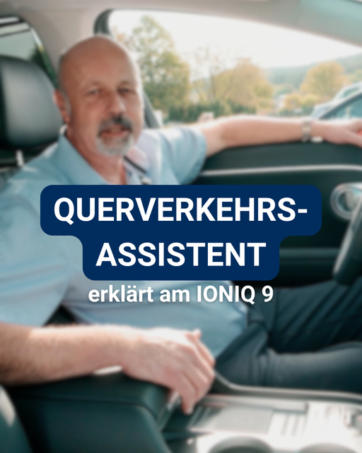 Assistenzsysteme vorgestellt: Der Querverkehrswarner

Beim Rückwärtsfahren den Überblick behalten. 👀 Erkennt euer Hyundai kreuzende Fahrzeuge, Radfahrer oder Fußgänger hinter euch, warnt euch das System rechtzeitig.

Und wenn es darauf ankommt, kann das Fahrzeug im Notfall sogar selbstständig abbremsen. ⚠️

Mehr Sicherheit und Unterstützung im Alltag. Wir zeigen euch die Funktionen gerne direkt im Autohaus Bieger. 😊